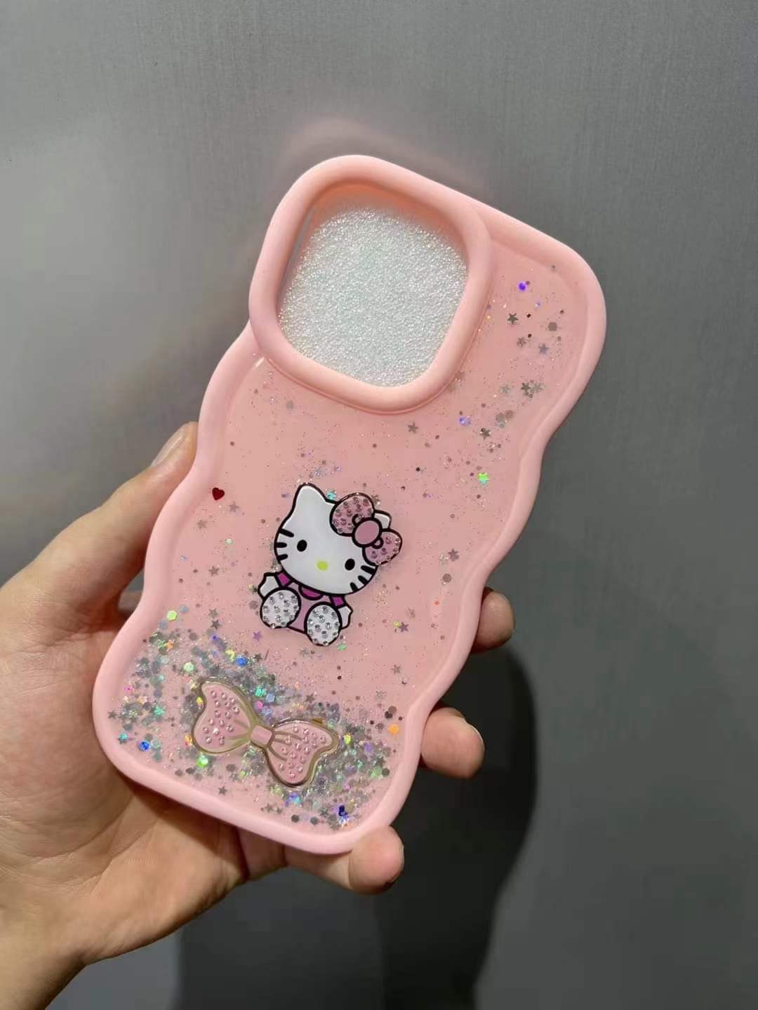 "Shine Bright: Hello Kitty Glitter Case for Android – Sparkling Charm and Premium Protection!"