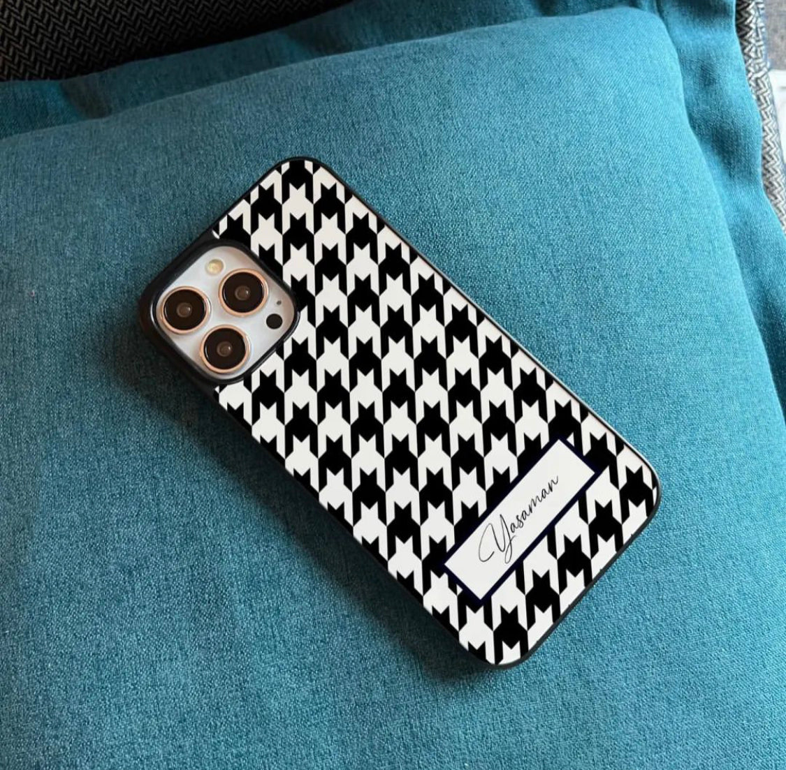 Black & White Pattern 2D Case