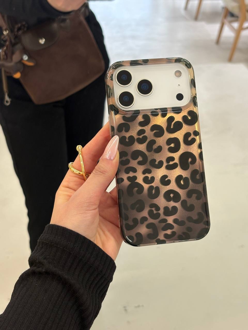 ✨ Leopard Gradient Phone Case – Stylish, Bold & Protective ✨