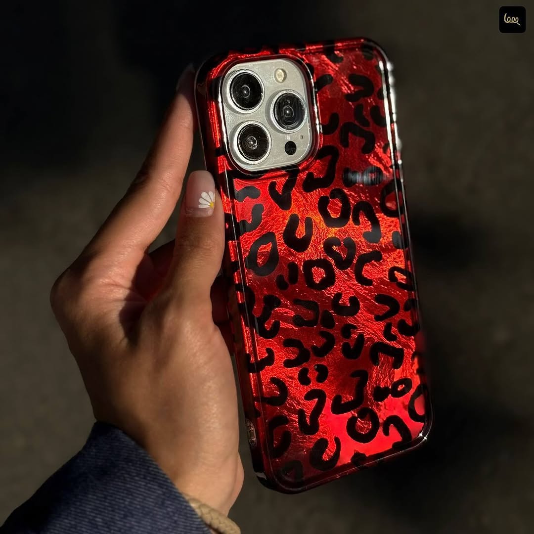 ✨ Leopard Gradient Phone Case – Stylish, Bold & Protective ✨